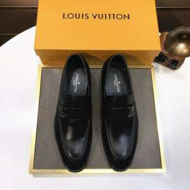 Picture of Louis Vuitton Shoes _SKULVsz38-45hnh024113990